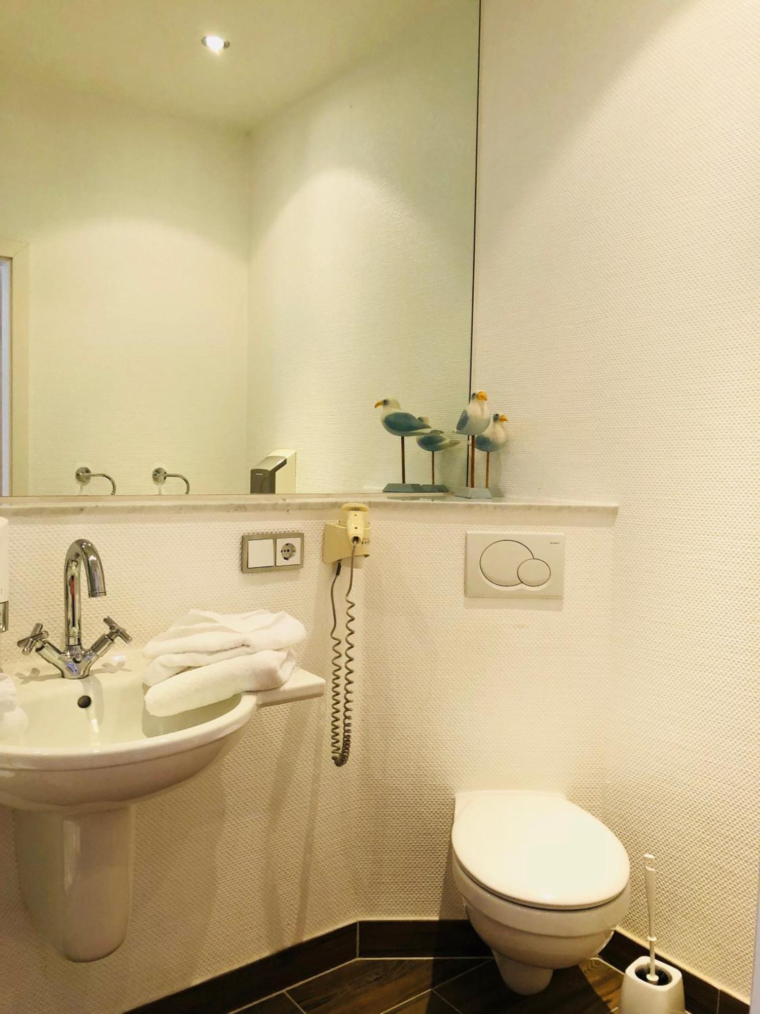 Hotel Waldhaus Oelper Braunschweig Esterno foto