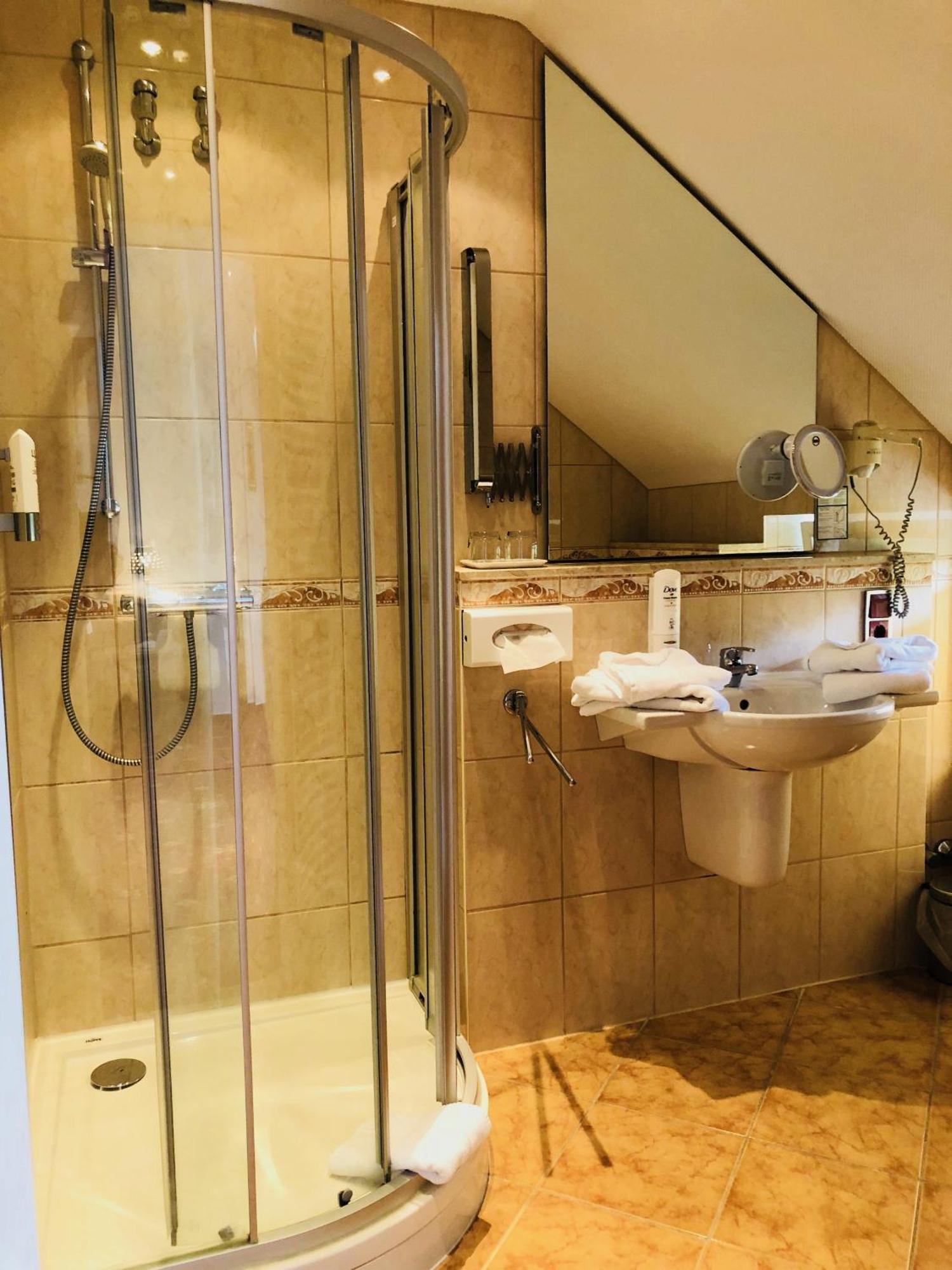 Hotel Waldhaus Oelper Braunschweig Esterno foto